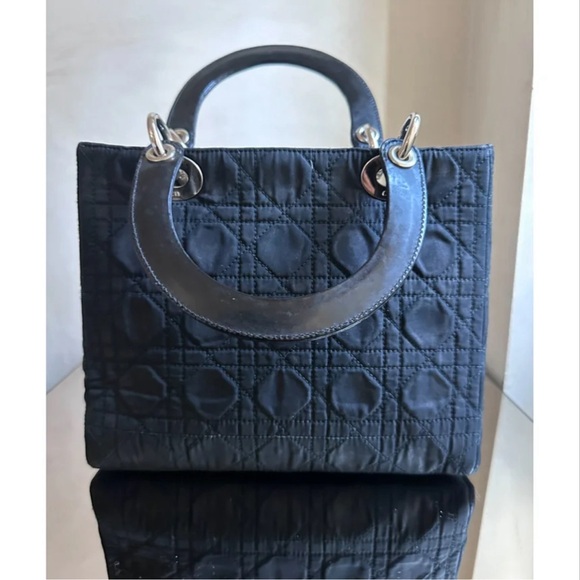 Lady Dior handbag in cannage black medium size - Picture 5 of 11